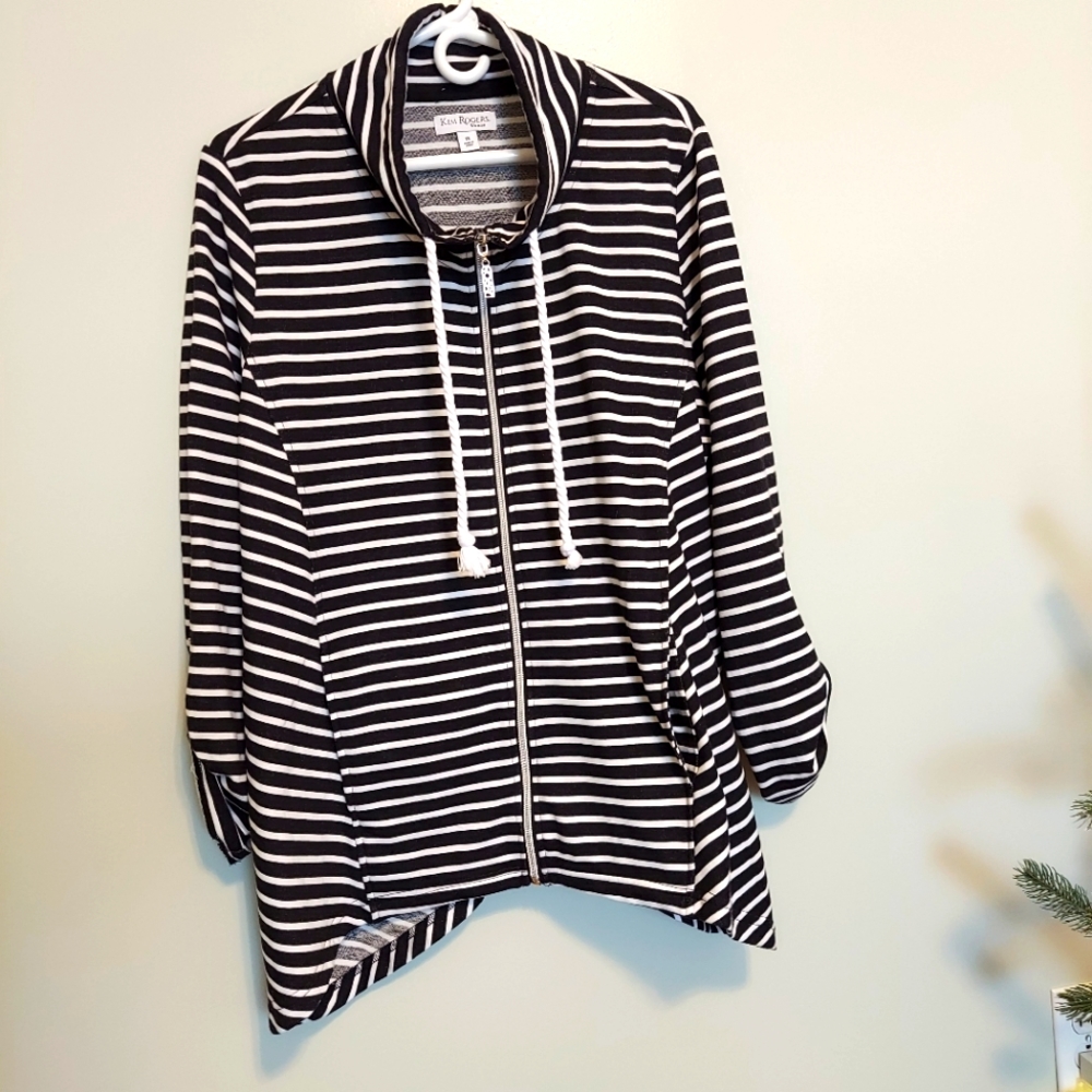 Kim Roger's black white jacket NEW WITH TAGS Size 1X